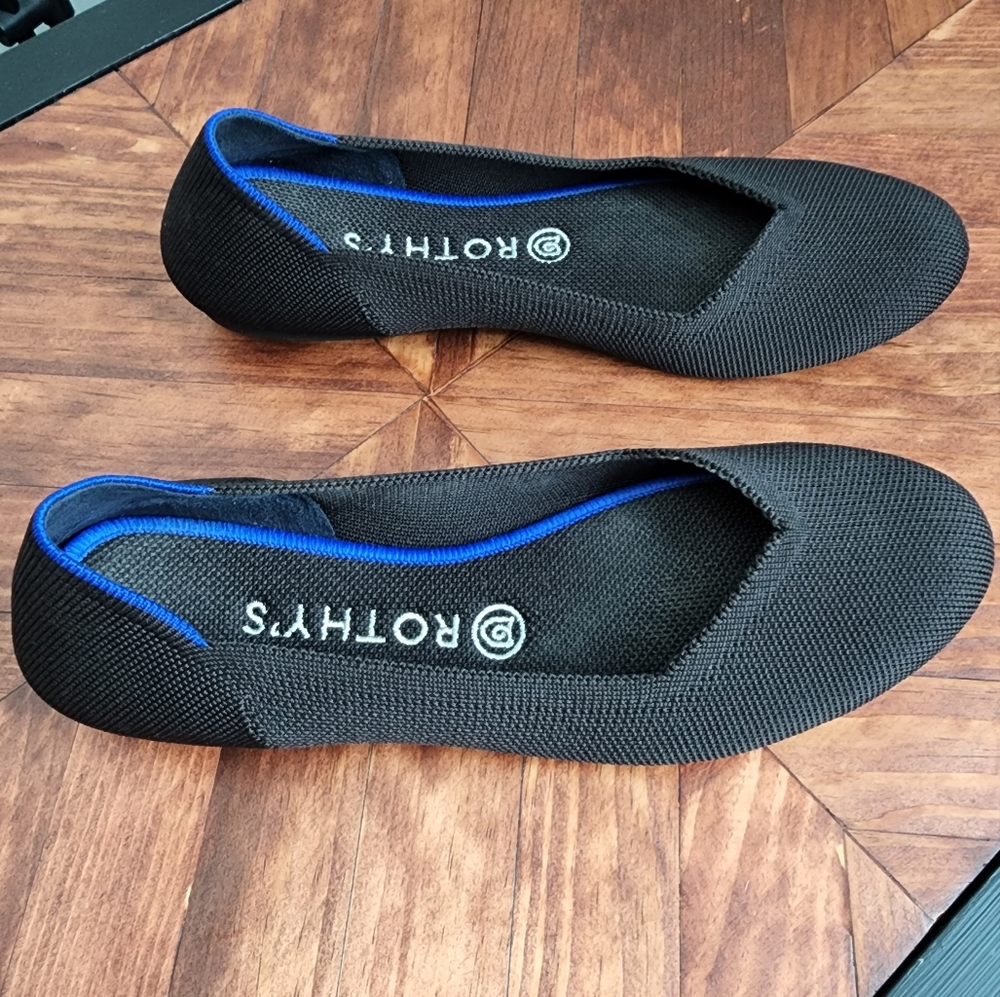 Women's Rothy's black size 9
